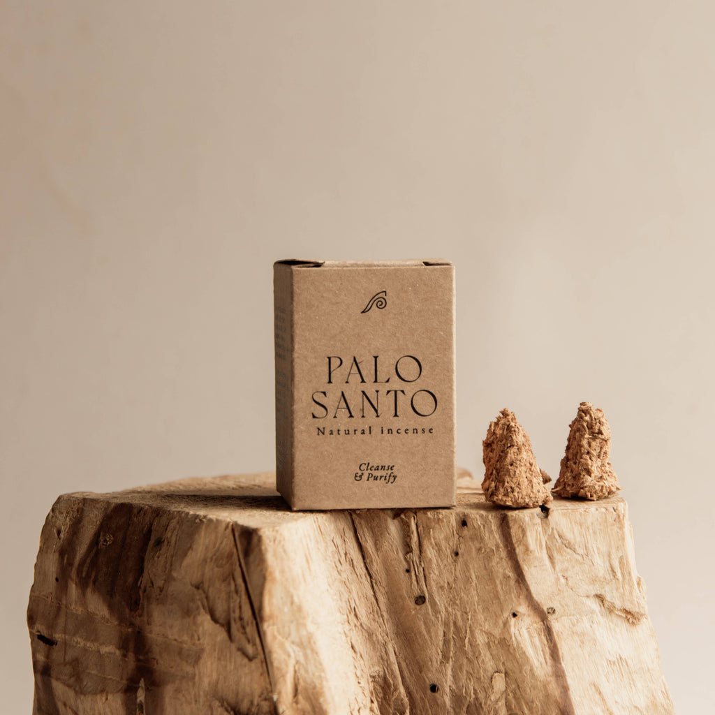 ideal pour purifier votre intérieur et apporter une douce odeur boisé. encens palo santo a bruler.
Rituel de purification 