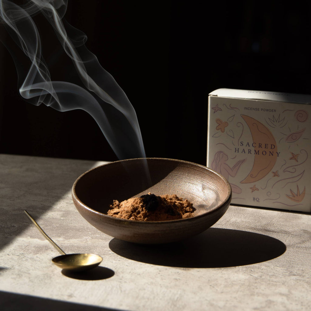 aide a purifié le corps et l'esprit. 100% naturel, poudre sacré d'encens 
