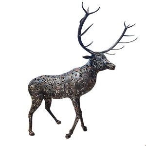 sculpture de jardin statue d un cerf en metal grande taille. Sculpture cerf prêt à charger en métal recyclé