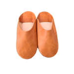 Charger l&#39;image dans la galerie, Babouche en Cuir avec Semelle. Couleurs Camel. Babouche tendance et confortable. 100%Cuir. Babouche de Grande qualité à petit prix.
