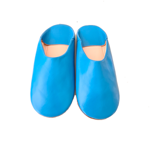 Babouche en Cuir avec Semelle. Couleurs Bleu foncé. Babouche tendance et confortable. 100%Cuir. Babouche de Grande qualité à petit prix.