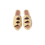 Charger l&#39;image dans la galerie, Nos sandales en raphia sont réalisé entièrement a la main, ultra légère et confortable, vous ne voudrez plus vous en passer 
