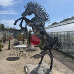 Charger l&#39;image dans la galerie, Très belle sculpture en métal recyclé pour créer un ambiance unique dans votre décoration de main ou de jardin
