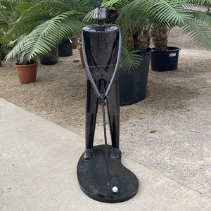 statue d un golfeur en plein swing en fer forgé, adorer par tout les amateurs de golf