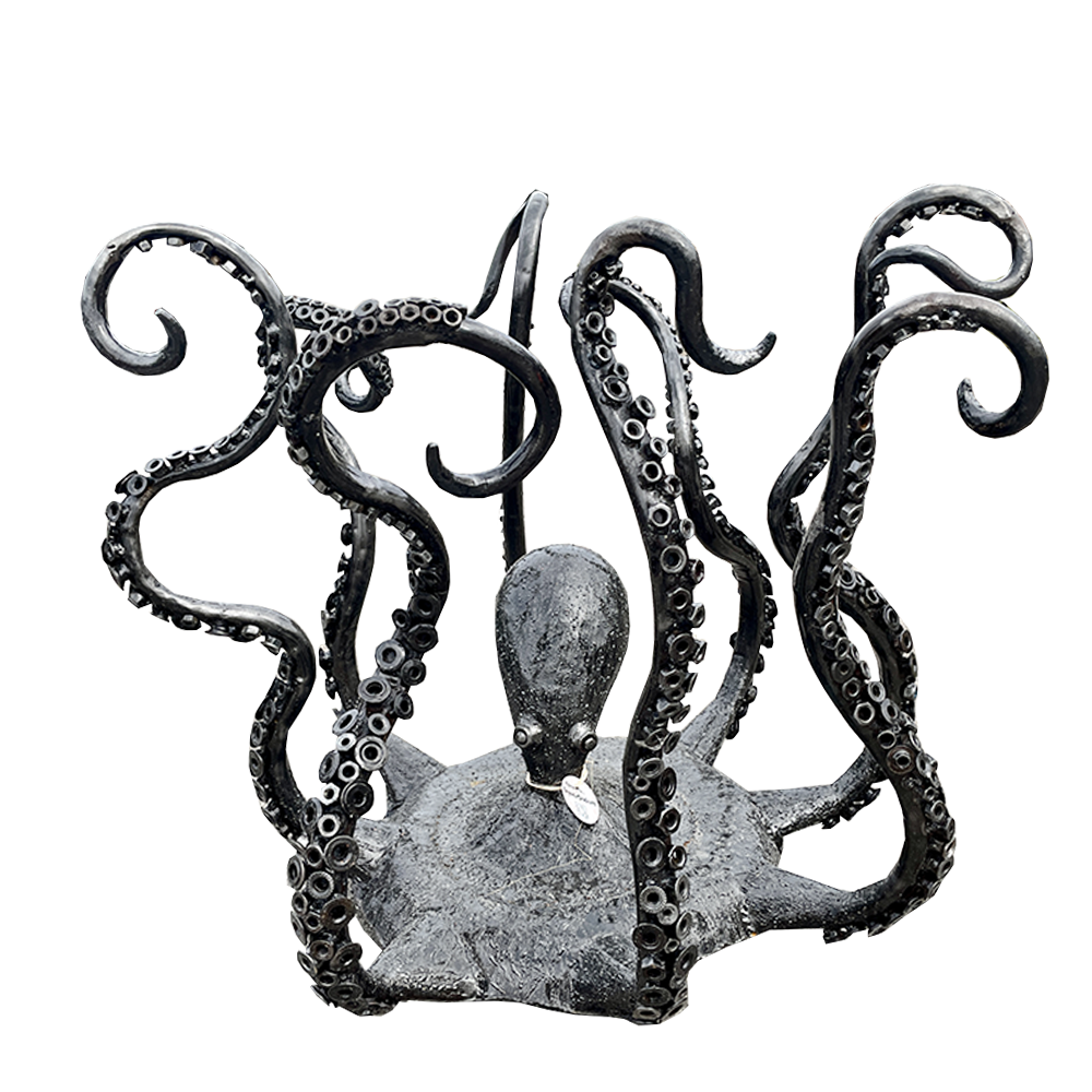 statue en fer forgé en metal d une pieuvre pouvant servir de pied de table. cette statue de pieuvre en metal fera sensation dans votre décoration exterieure